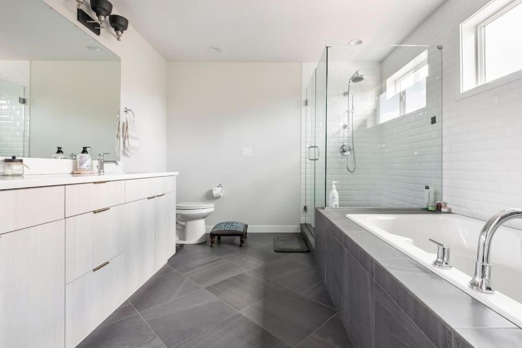 Comfy Family Home, Walkable Neighborhood + Patio! Portland Exterior foto