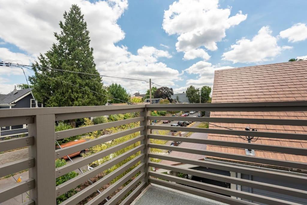 Comfy Family Home, Walkable Neighborhood + Patio! Portland Exterior foto
